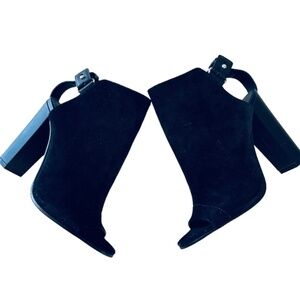 vince sandals black suede size 6 excellent condition